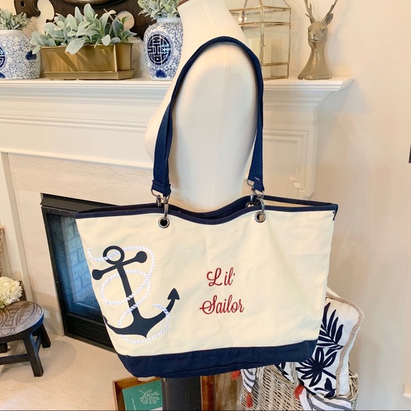 thirty-one Handbags - Adorable Embroidered Lil Sailor Anchor Beach Bag